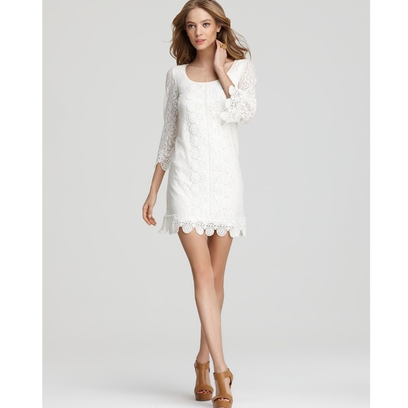 Laundry by Shelli Segal Dresses & Skirts - Laundry by Shelli Segal lace cocktail party dress
